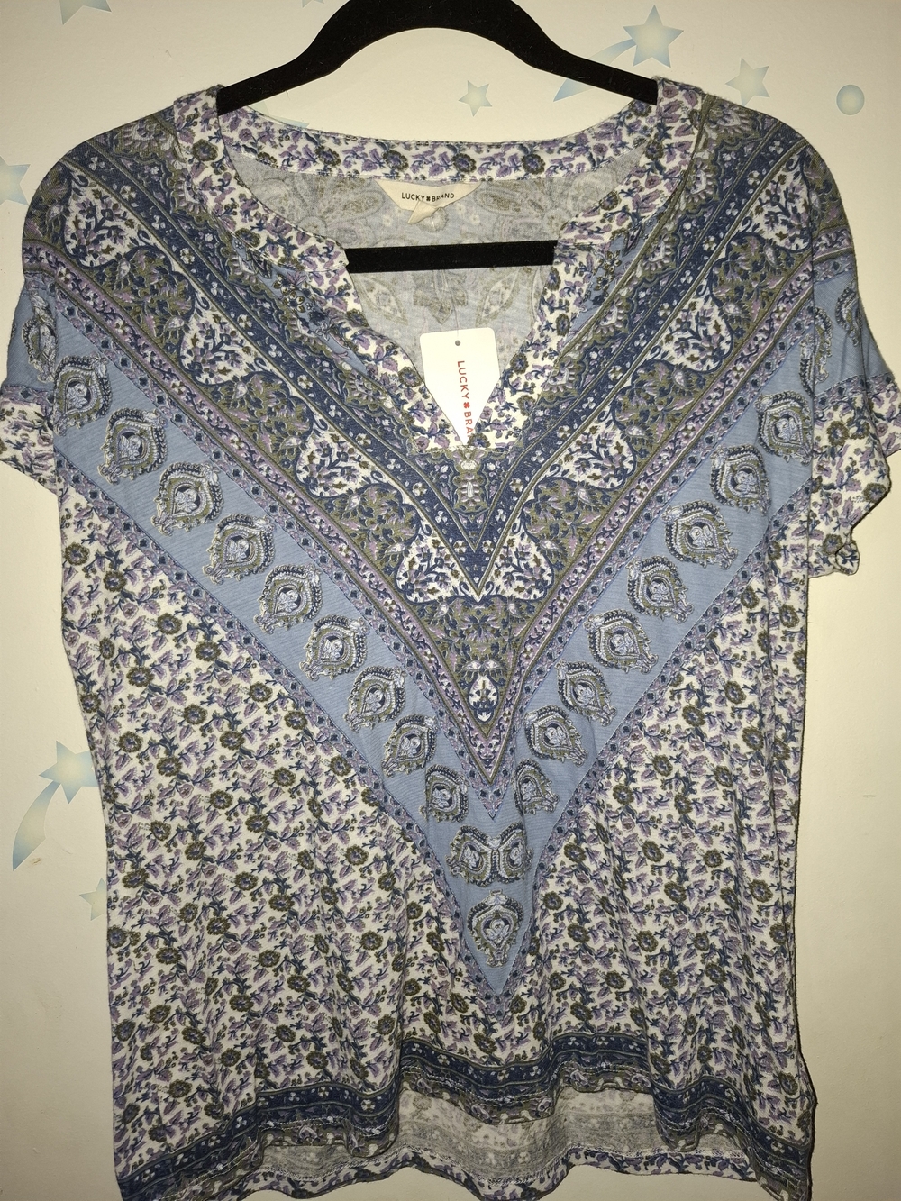Lucky Brand Blue & White Floral V-Neck Short Sleeve Tee